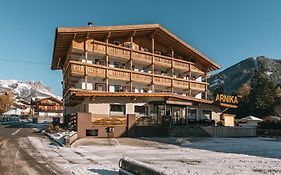 Hotel Arnika Pozza di Fassa